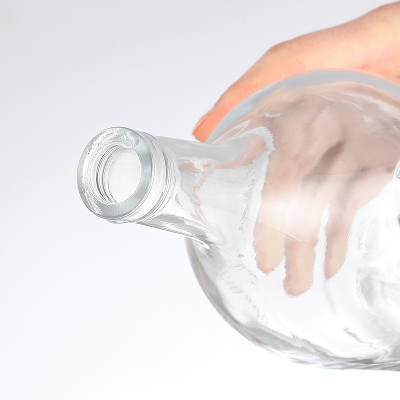 Rubber Stopper Sealing Type 750ml 500ml Glass Liquor Spirits Bottles for Vodka Whiskey