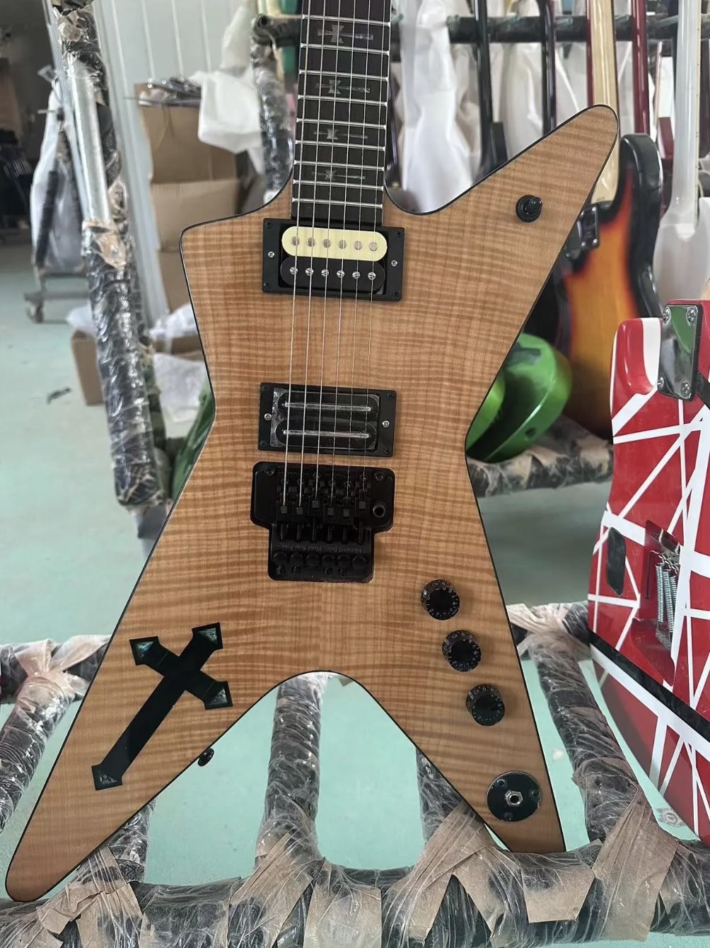 Custom Flamed Maple Top Washburn Dean Dimebag Darrell Electric Guitar Rosewood Fingerboard Irregular Shape Body Guitar
