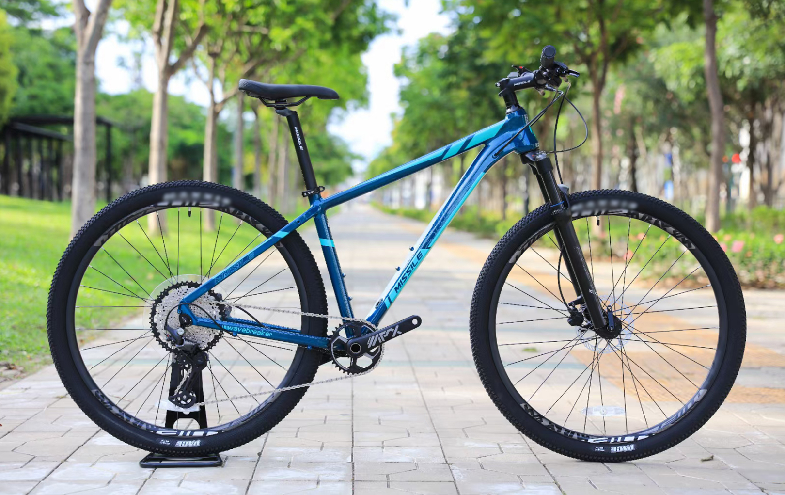 High Configuration 30 Speed 29 Inch Carbon Fiber Mountain Bike with SMN M6000-30Speed