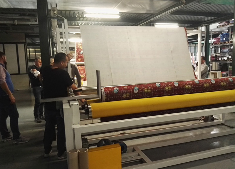 200 - 300Kg/H TPR TPE Carpet Backing Machine CE Yarn Carpet Making Machine ABB Inverter