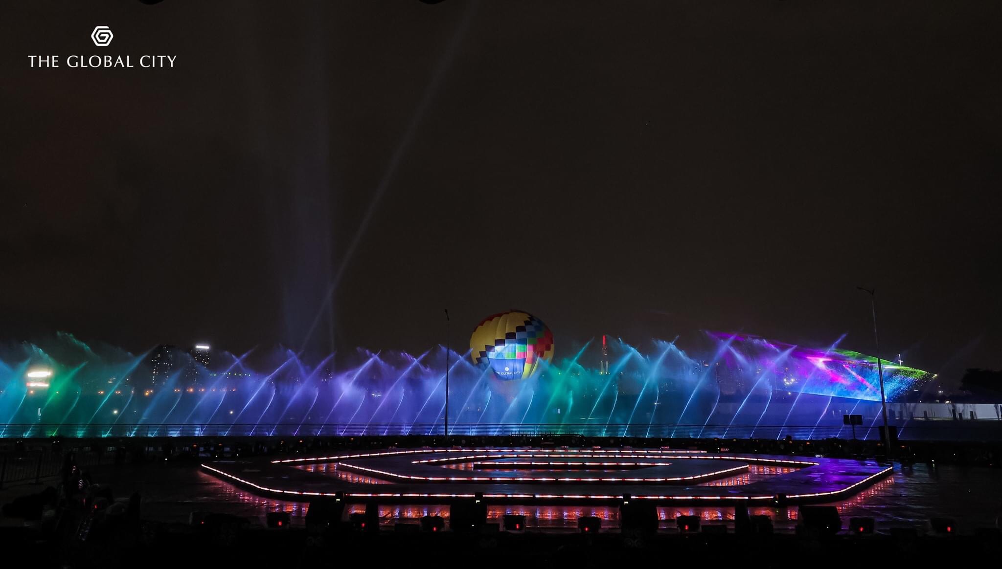 Stainless Steel 304 Vietnam Dancing Fountain Multi Color