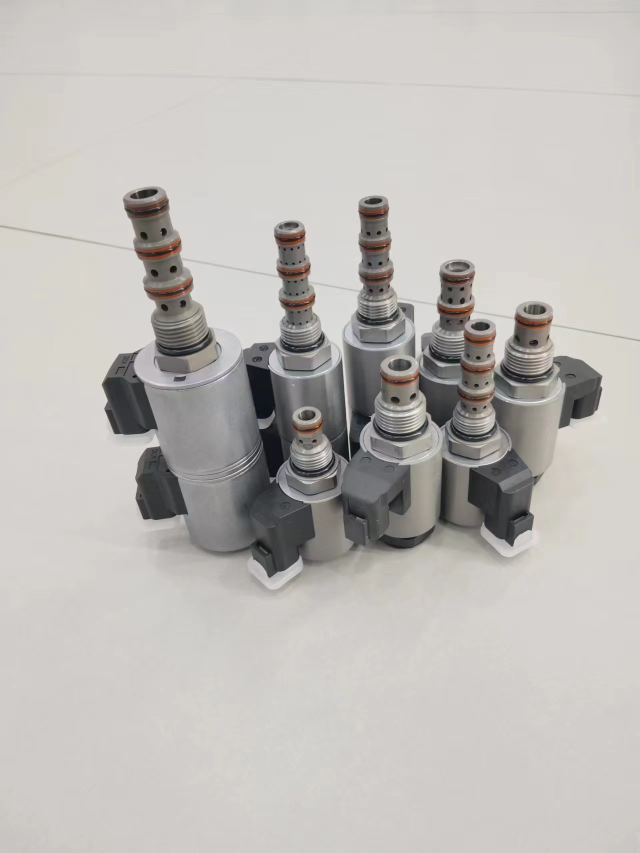 Plug In Cartridge Solenoid Valve 3 Way 2 Position Flow Control Valve
