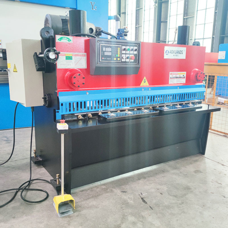 4*2000mm Metal Guillotine Machine , Sheet Cutting Shearing Machine 4.5 Kw 450KN/CM
