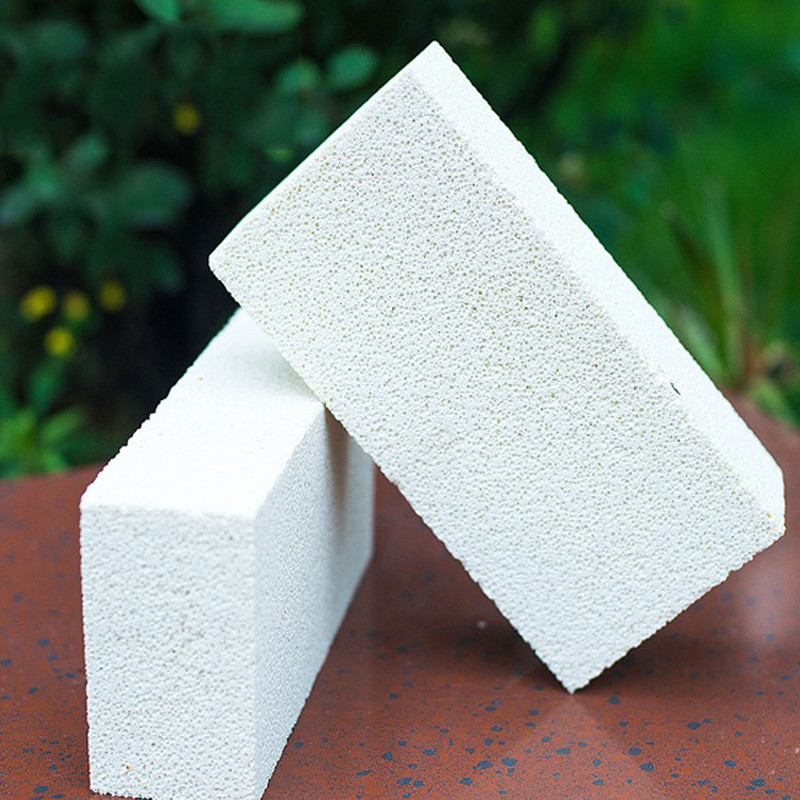 Non Metallic Refractory Insulating Fire Bricks Burning Resistant High Refractoriness