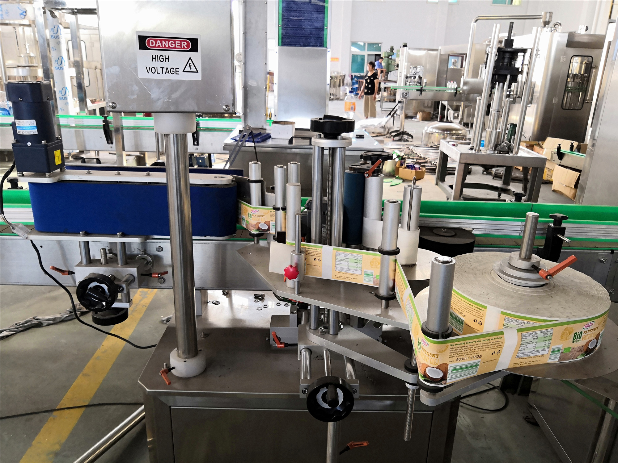 Automatic Capping 100KVA Glass Bottle Filling Machine For Liquid Drinks