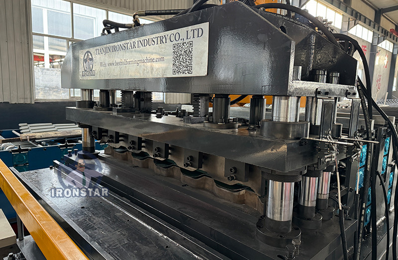 6 rib trapezoidal and 6 rib bamboo tile double layer roll forming machine in Romania 2 layer roll forming machine