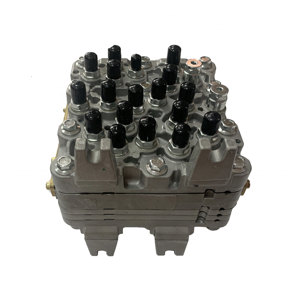 ZX330 ZX200 ZX120 Excavator Spare Parts Shuttle Valve 4468336 4718276 4486321