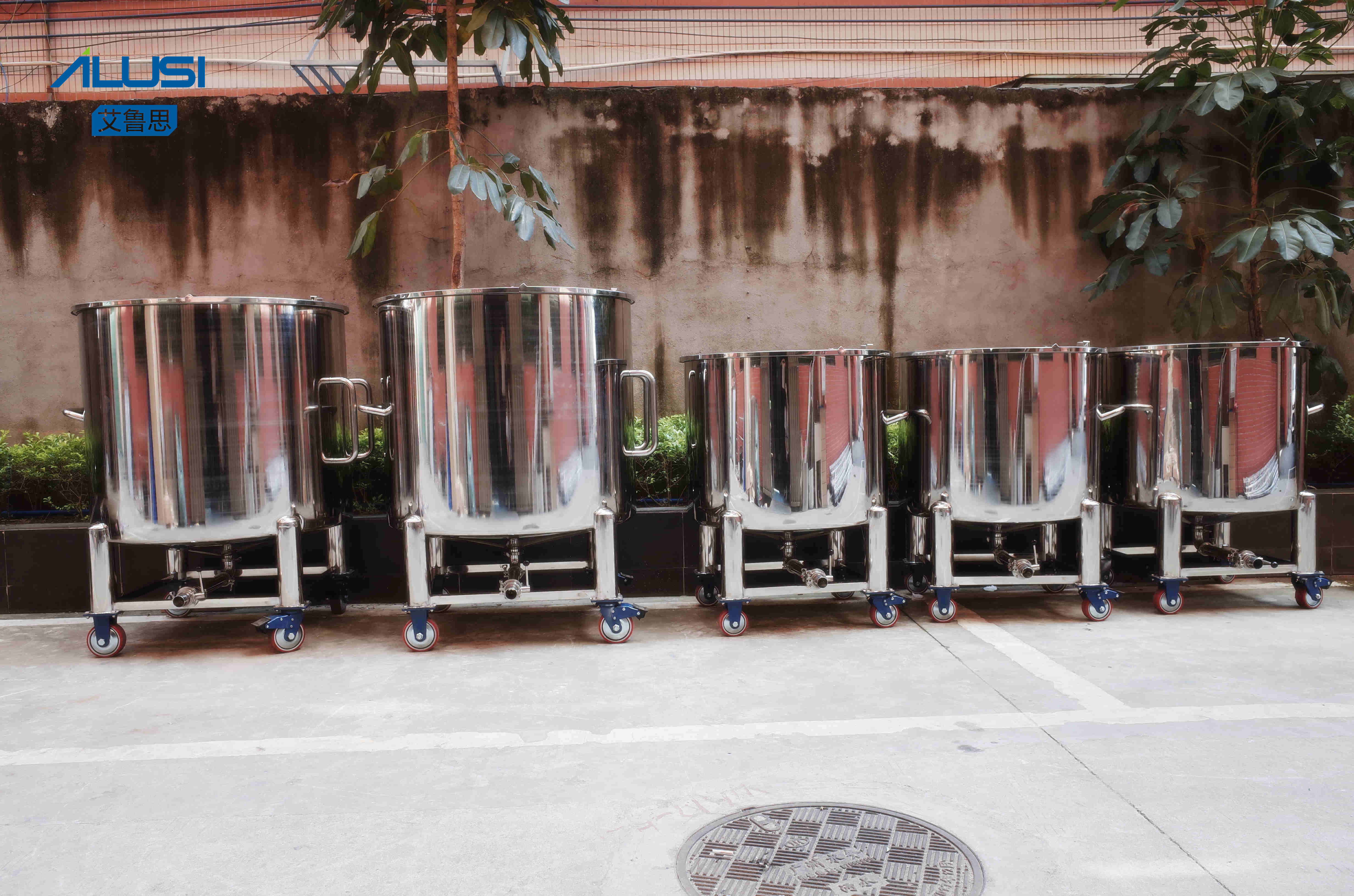 SUS316L Raw Milk Storage Tank 50L-20T Capacity With 1 Year Warranty