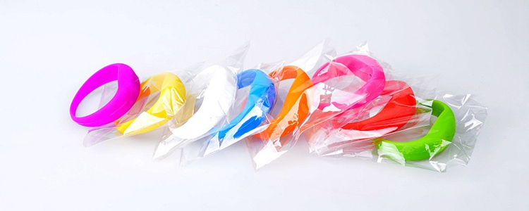 Night Run Motion Activated Light up Controllable Concert LED Silicone Glow Bangle Bracelet Concert Wristband for sale