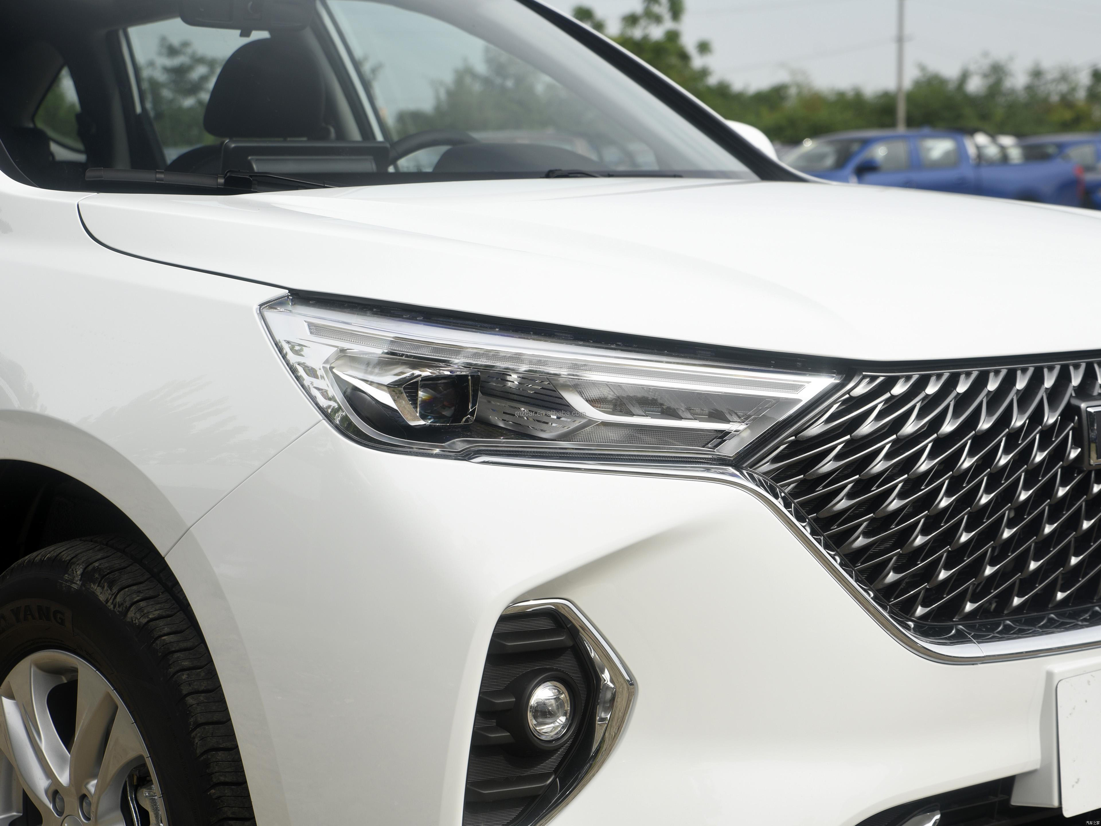 Yes ABS Haval M6 1.5t Suv Car 2023 Cars Petrol Camera Electric Leather White R18 Tire Size for Performance