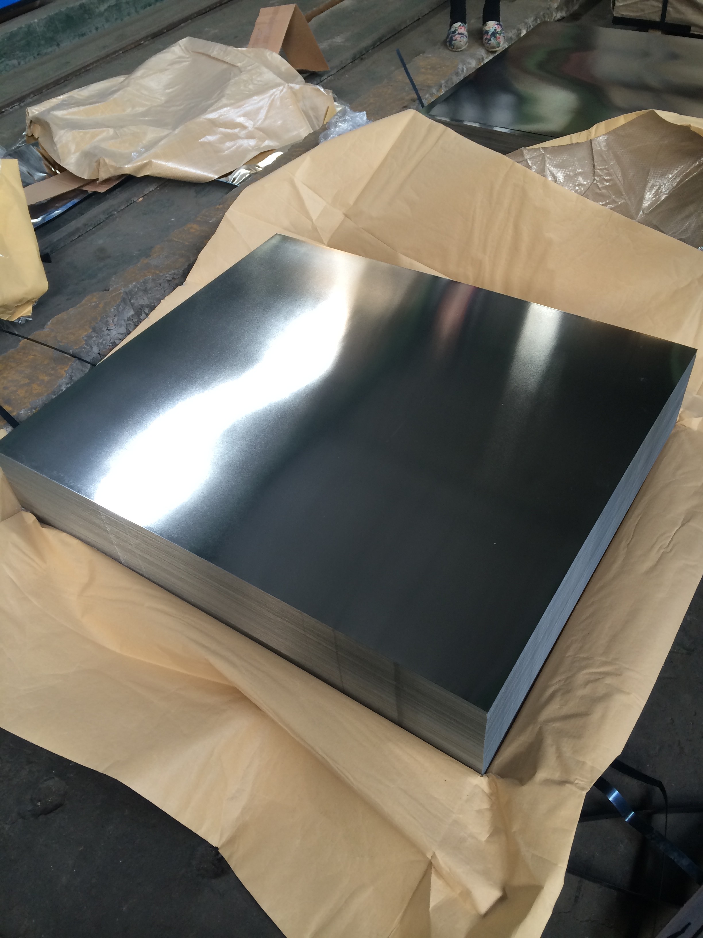 Customizable Tinplate Sheets for Cans MR and SPCC Material Various Thickness and Temper Options