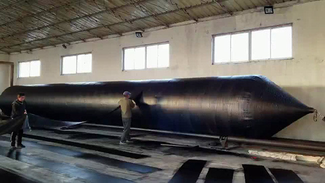 Big Lifting Capacity Marine Salvage Airbags Cylindrical Industrial Inflatable Buoyancy Bags