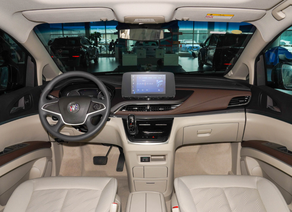 Buick Minivan MPV 7 Seater For Business Reception Family Travel