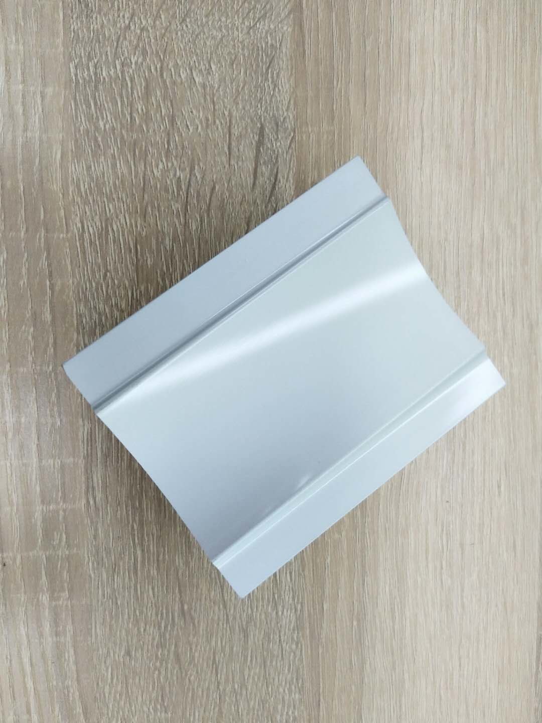Electrolytic Coated Extruded Aluminum Electronics Enclosure / Aluminum Alloy Profiles Smooth And Shining