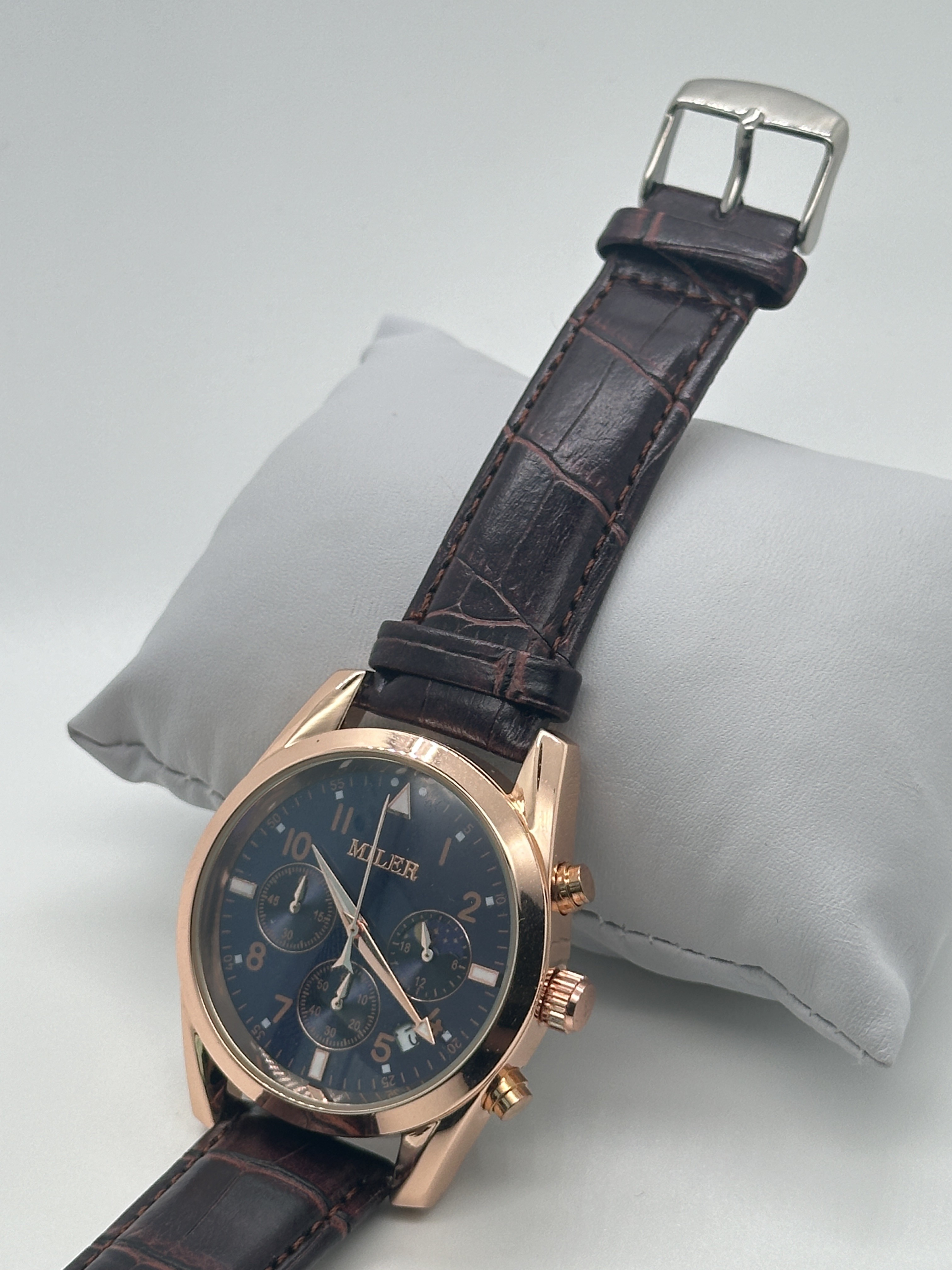 Waterproof Leather Strap Quartz Light Watch Luminous Hands Durable Wrist Watch