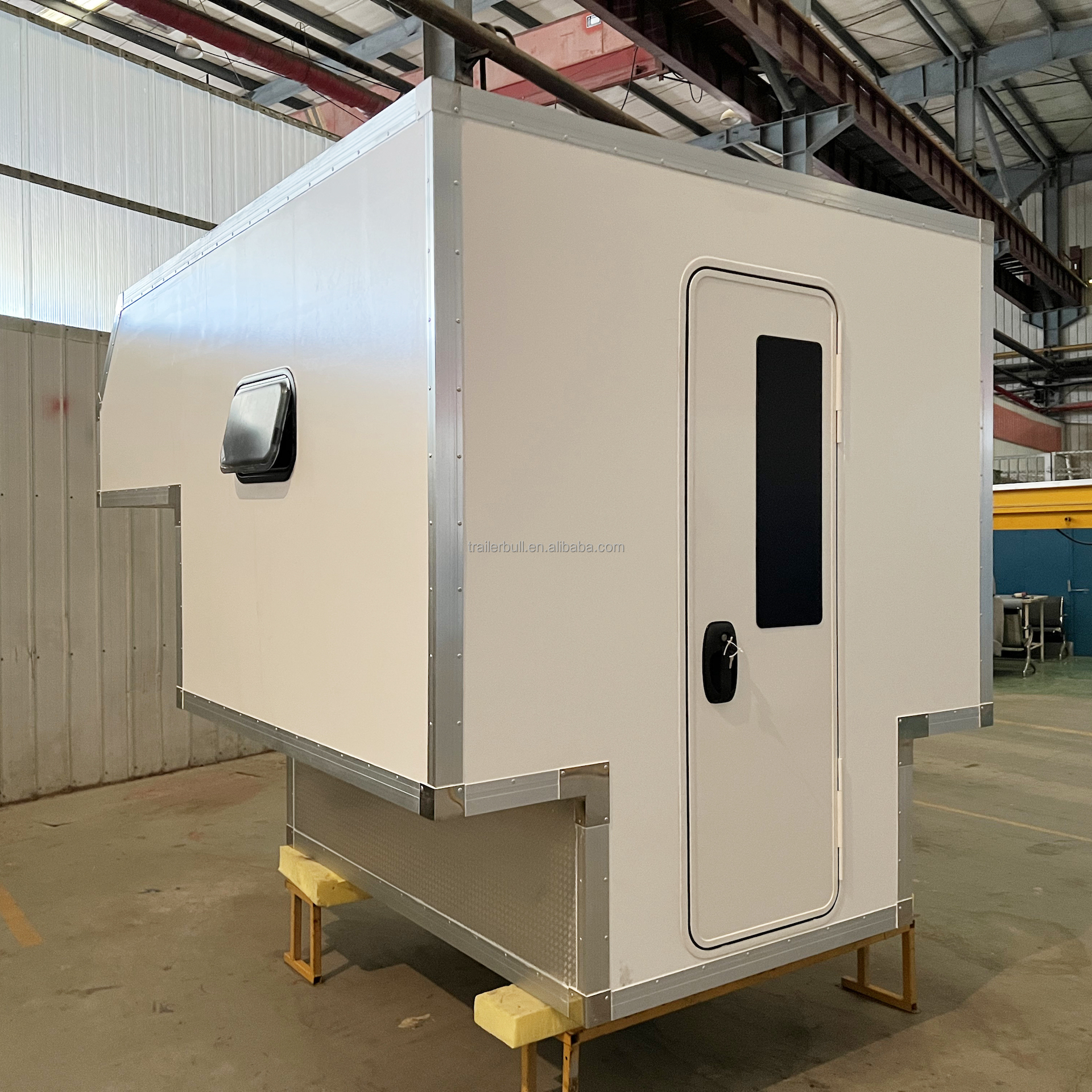 Removable RV 6.5ft Cab-over Slide-In Camper Truck Box with FRP Composite Materials