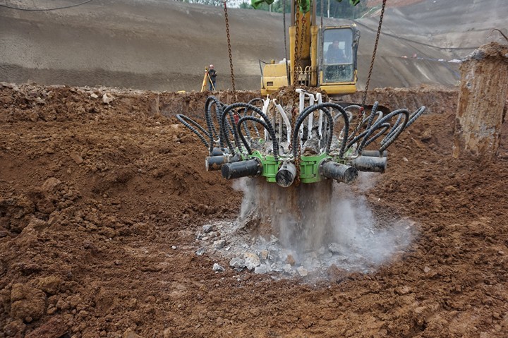 Low Noise Low Vibration Hydraulic Round Pile Breaker Construction Machinery Attachments