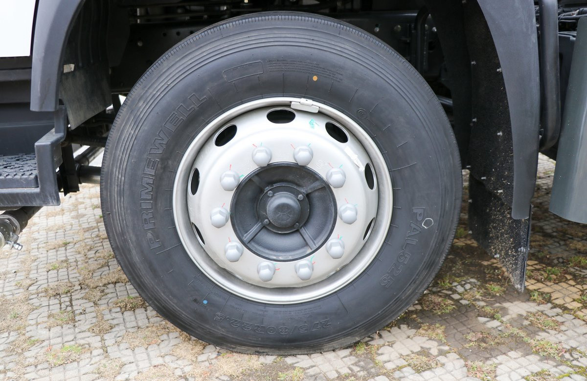 4x2 Water Sprinkler Truck Single And Half Cab Chinese Brand Foton 11.5m³ Capacity Tanker