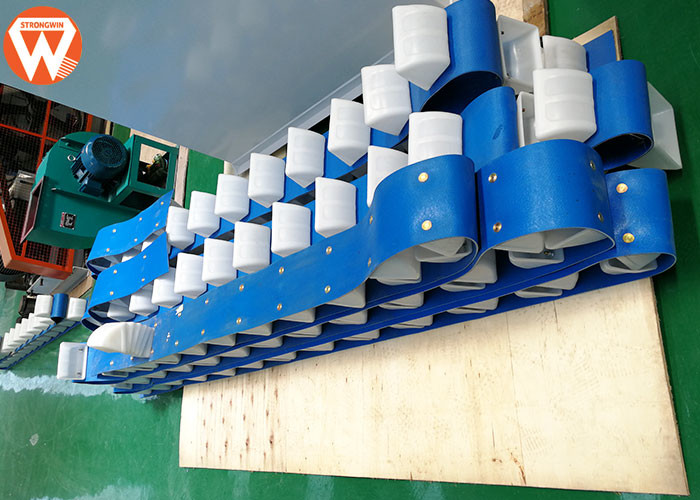 Manual Type Poultry Pellet Feed Plant Livestock With SKF Bearing High Effiency