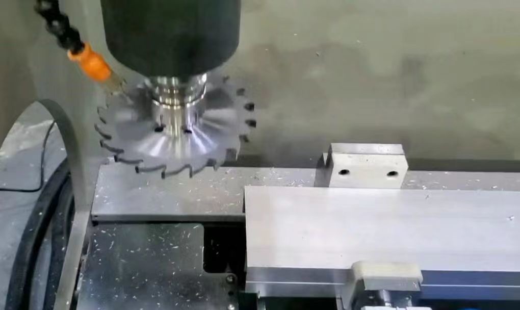 3Axis CNC Machine CNC Processing Center For Aluminum Windows And Doors