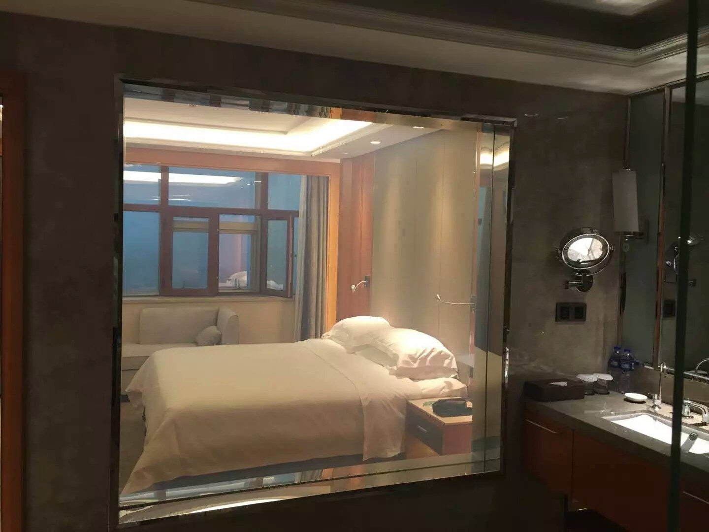 Fast Response Switchable Smart Glass PDLC Film Long Life With High Security