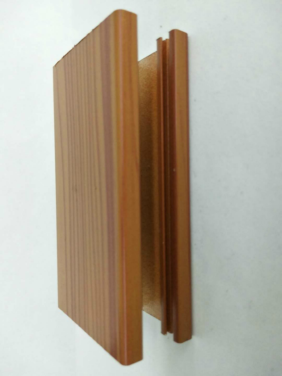 Multifunctional Wood Finish Aluminium Profiles / Light Aluminum Door Parts