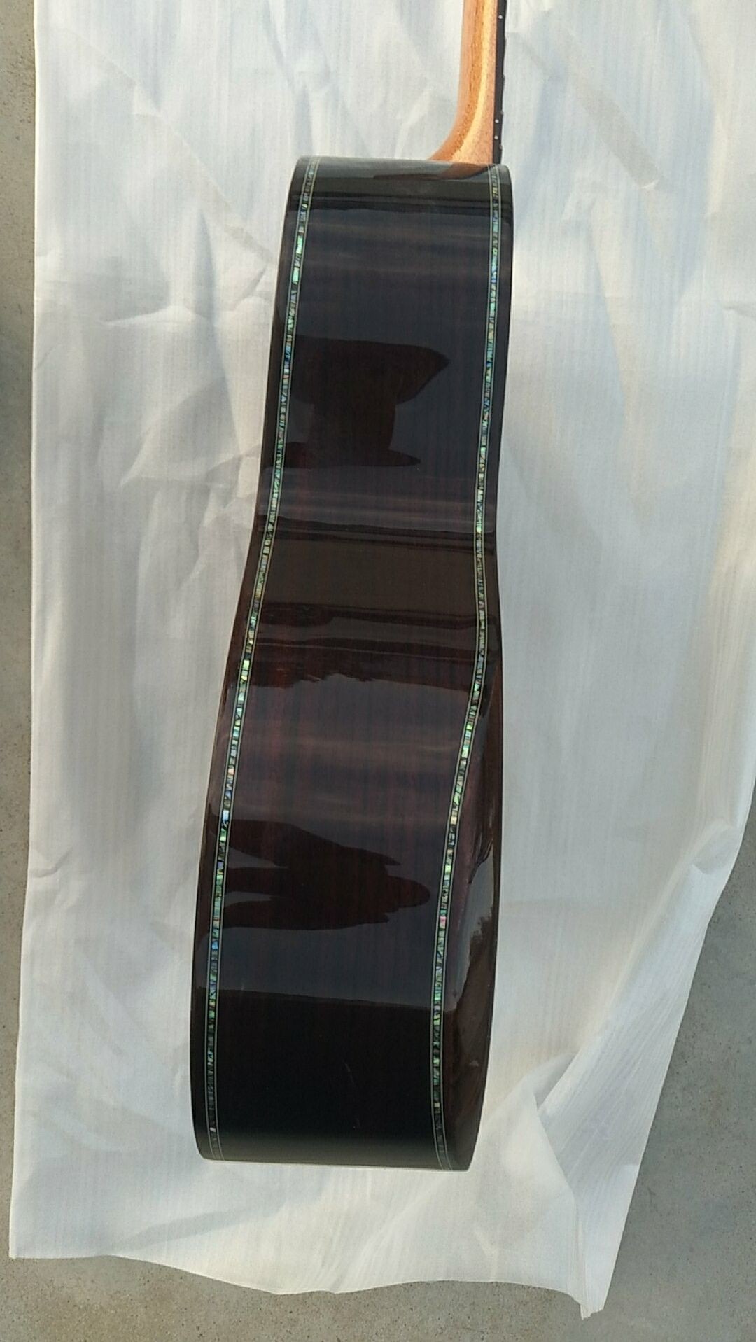 Handmade all solid Auditorium folk Guitars Orchestra cut-away AAAA all solid single cut armrest acoustic electric