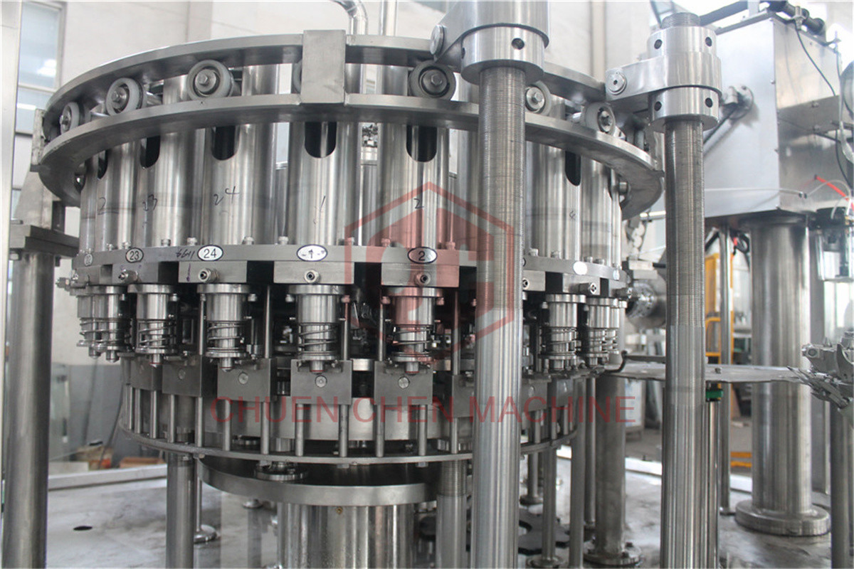Turn Key Project Plastic Bottle Filling Machine Conmplete Beverage Packing Line