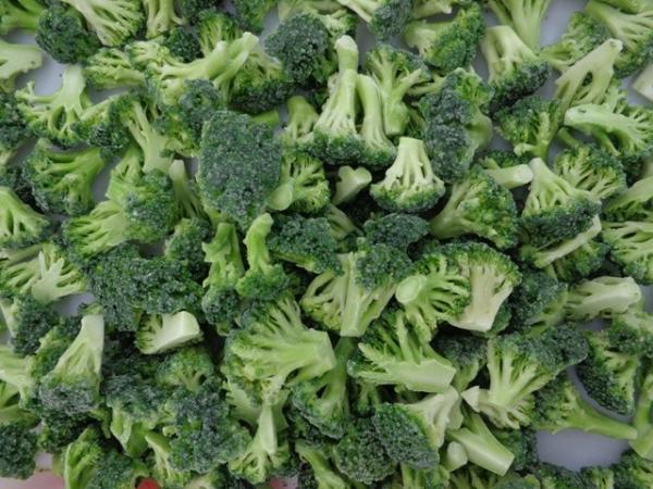 Quality IQF Frozen Broccoli Florets, blanched, head diameter 3-5 cm for sale