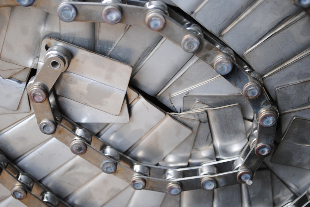 Light Grey Stainless Steel Plate Link Conveyor Belt With Baffle