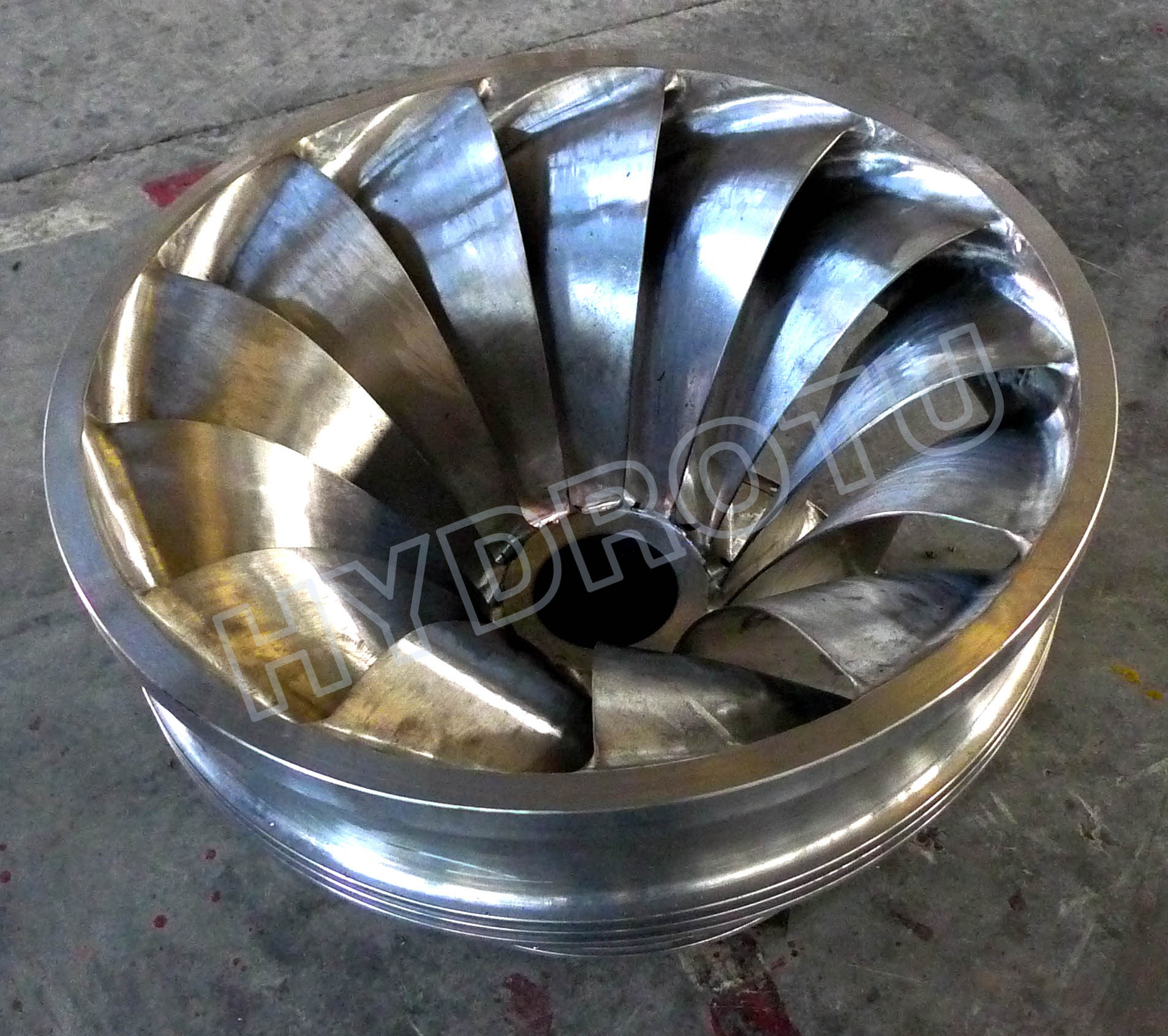 Horizontal Shaft Francis Hydro Turbine for Water Head 20m - 300m