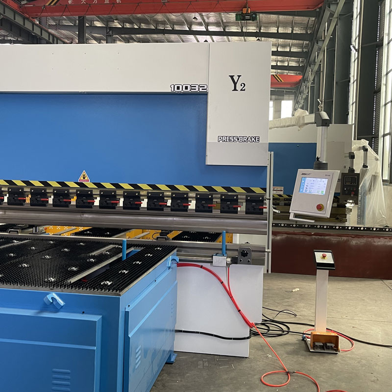 Servo Motor Press Brakes Bending Machine 4X3200MM Carbon Steel TP10S