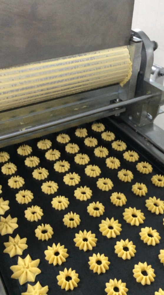 High Efficiency Width 800MM Small Cookie Making Machine