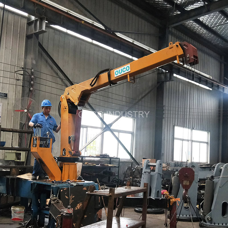 0.6t 5m Hydraulic Pedestal Mouted Small Marine Cranes