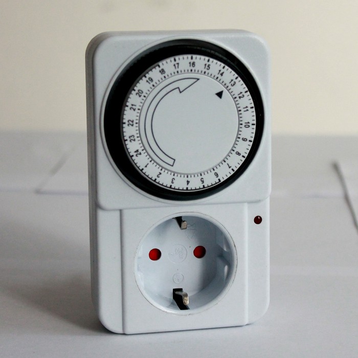 24 Hour Cyclic Timer Switch Kitchen Timer Outlet Loop Universal Timing Socket Mechanical Timer