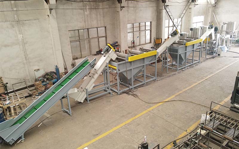 Waste Plastic Shredding Washing Production Line Plastic Recycling PP PE
