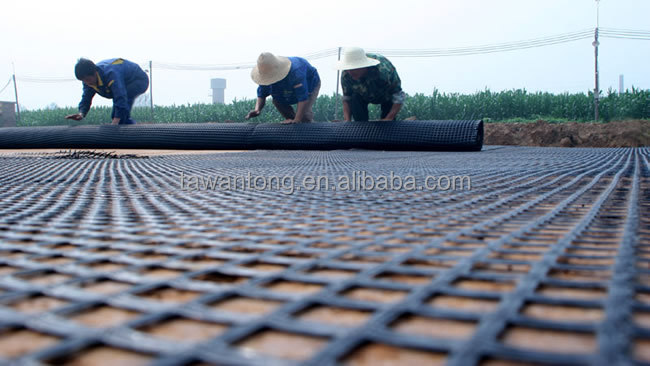 80-80 PET Geogrid For Roadbed Solidification And Onsite Training