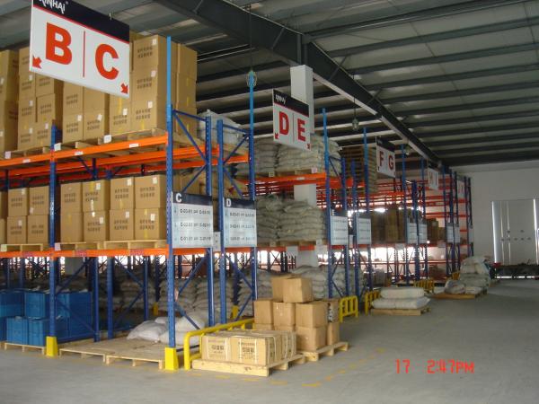 Logistics Equipment Heavy Duty Metal Shelving Easy Installation 10 Years