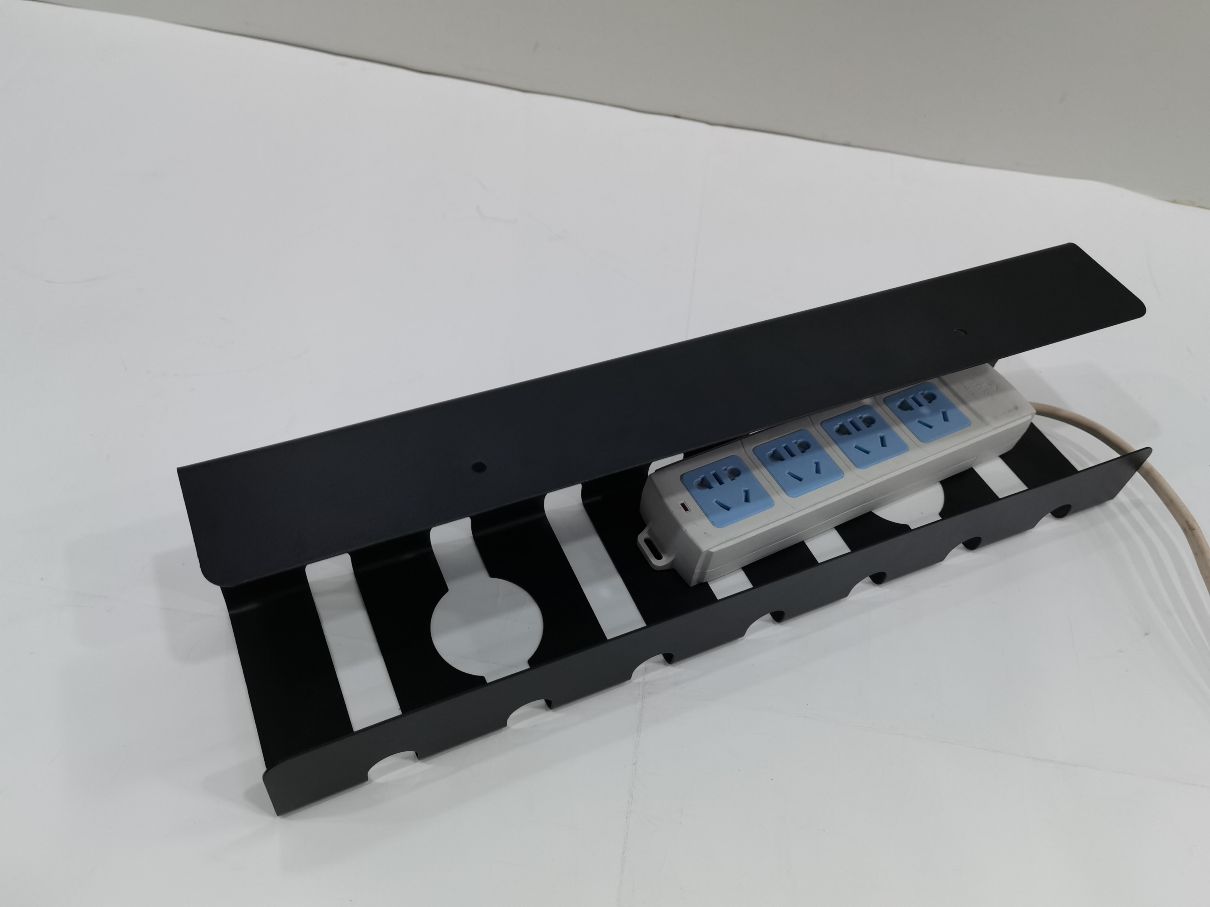 Single Tier Black Oval 3-Hole Adjustable Wire Storage Rack for Under Table Efficiency