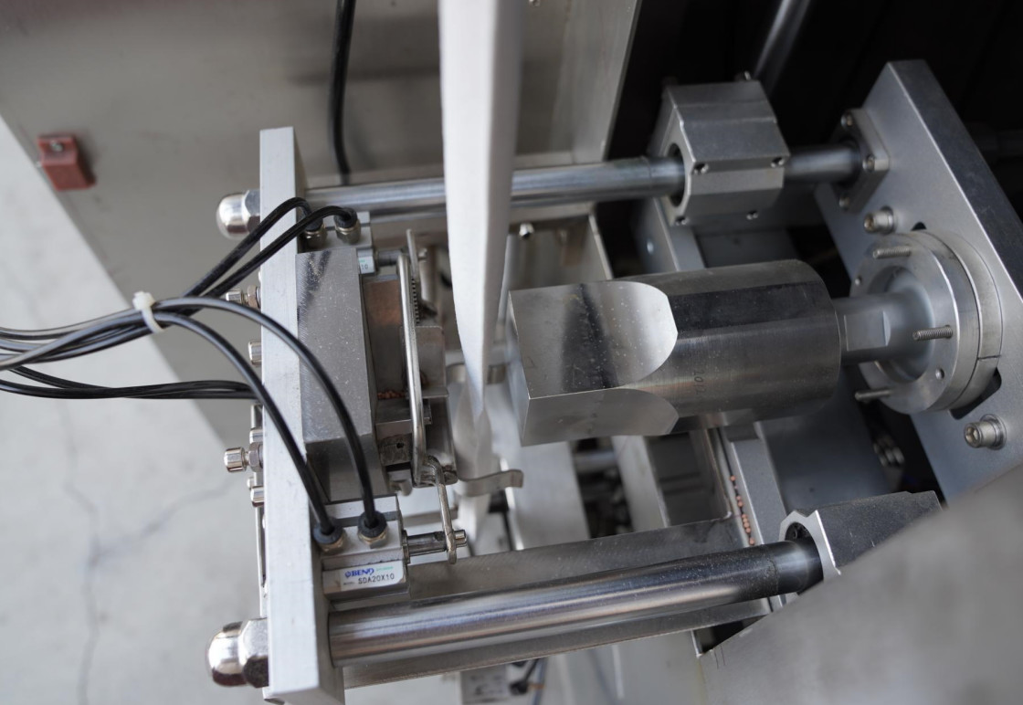 VFFS Ultrasonic Sealing Packaging Machine For Zihi Pot Fever Package Powder Sachet Bag
