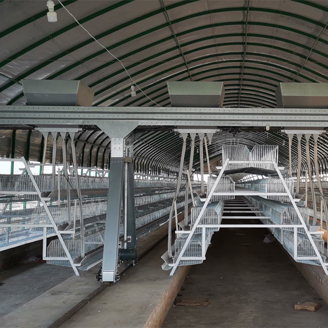 43*41Cm Full Automatic Battery Cage System U Type Galvanized Silver Color