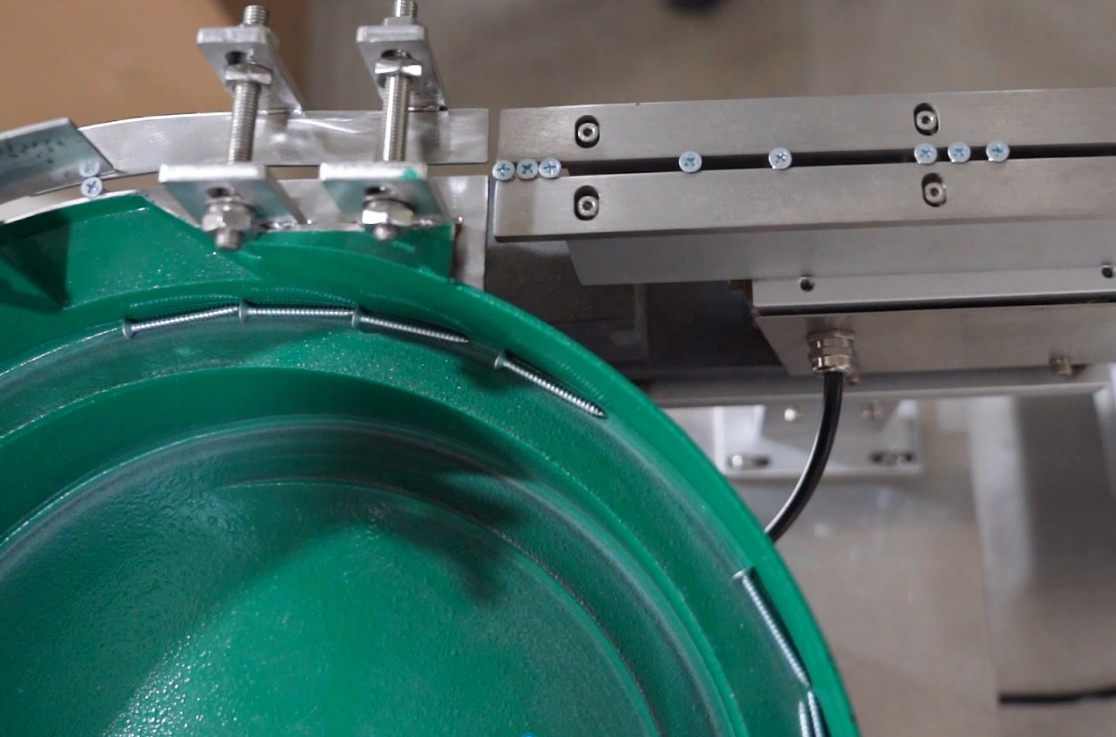 CE Hardware Screw Counting Packing Machine Nuts Bolts Counting And Packaging Machine