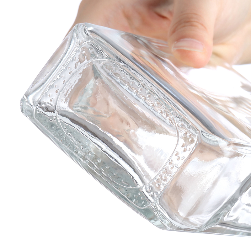 500ml 700ml Custom Empty Frosted Fancy Glass Liquor Bottle for Beverage and Champagne