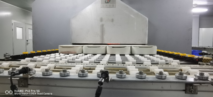 Gap-type varied-temperature heating trolley furnace 2
