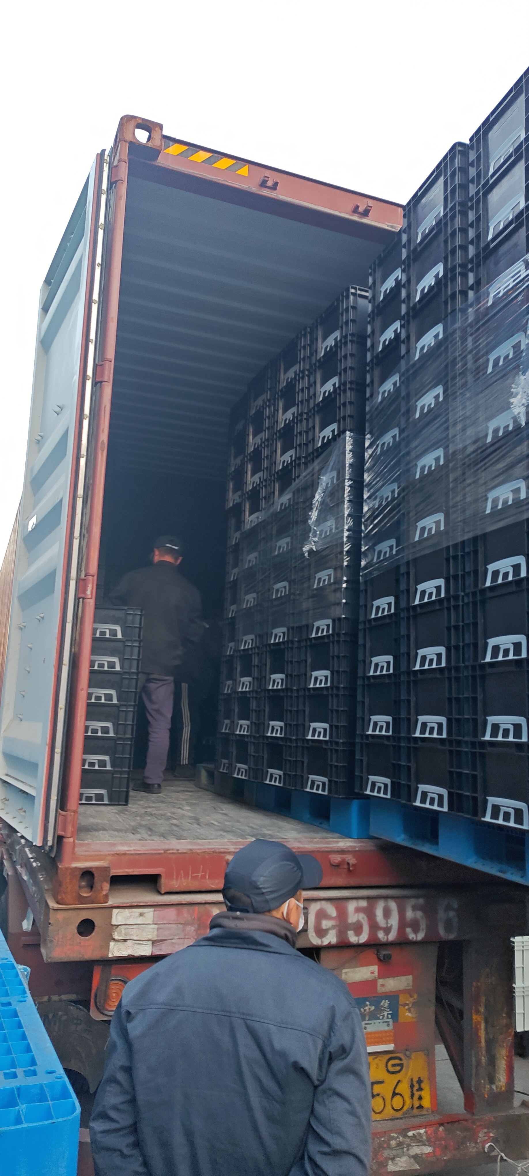 600*400mm ESD Plastic Box ESD Storage Bins Conductive Crate for electronic parts