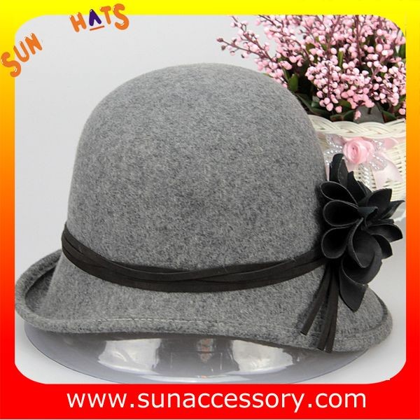 Hot sale Fashion 100% Australia wool felt ladies hats ,Red cloche hats with adjustable band