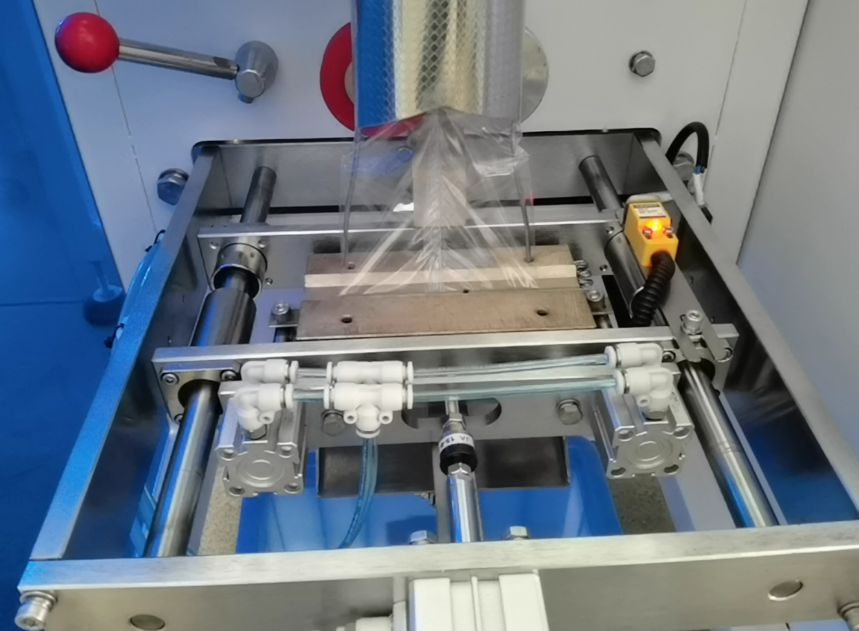Industry Hardware Screws Fastener Automatic Filling Sealing Bag Easy Packaging Machine