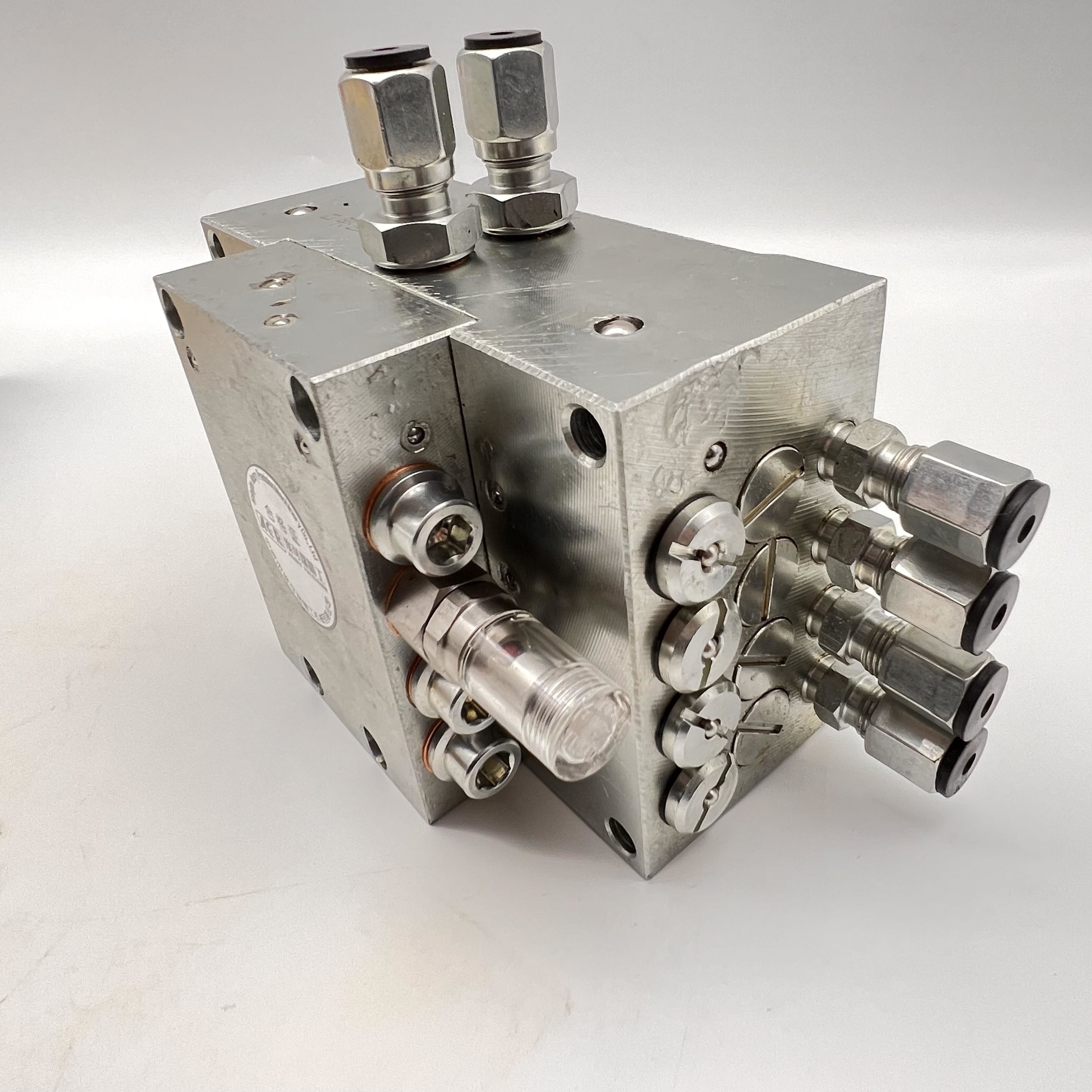 Oil Distributor Valve Essential Spare Parts For Sany Zoomlion Concrete Pump Trucks