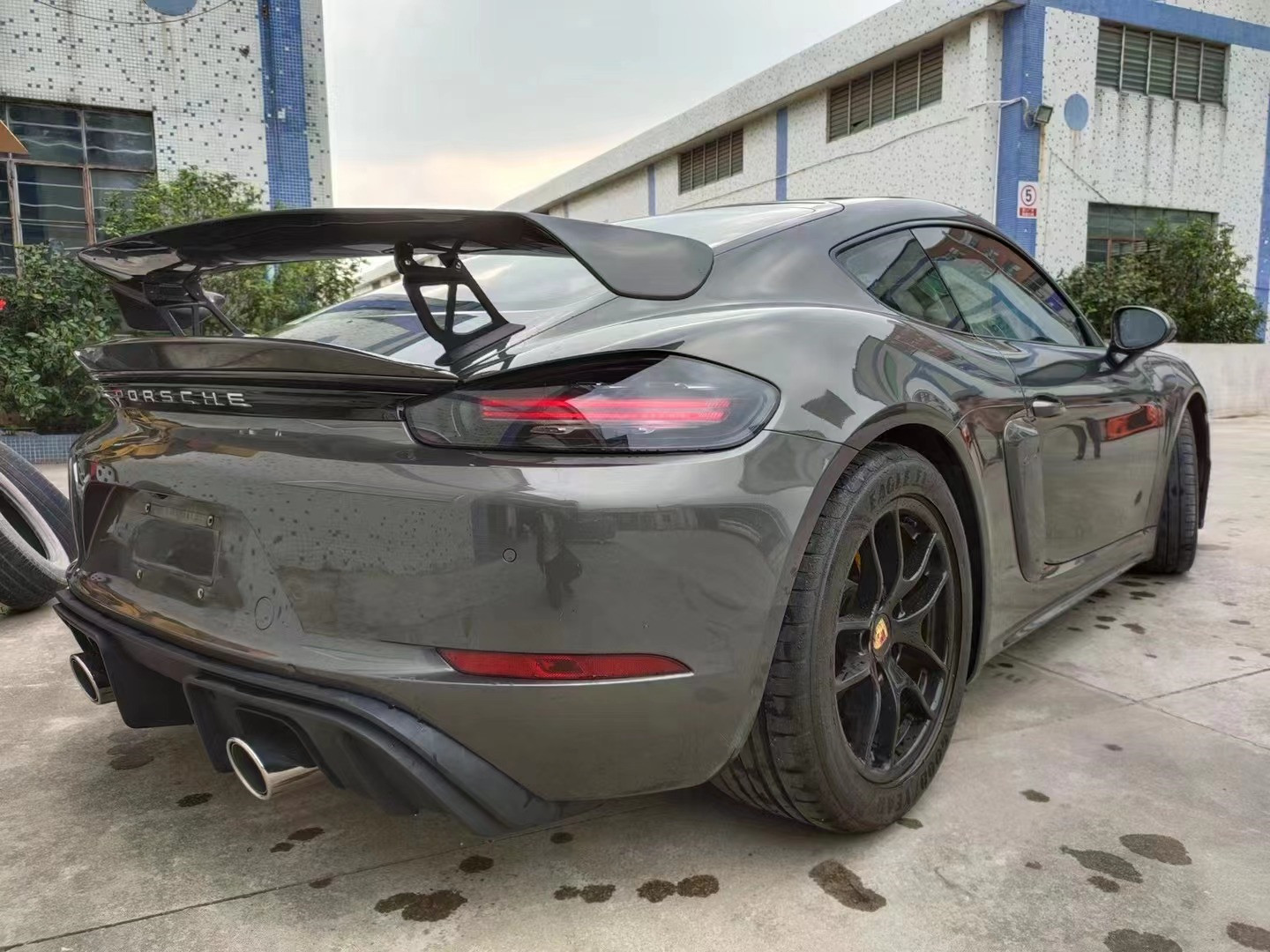 PP Plastic Material 718 Boxster Body Kit 718 Upgraded GT4 Style Front and Rear Bumpers Spoiler