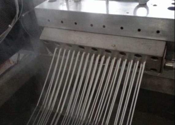 38CrMoAL Screw Plastic Pelletizing Recycling Machine For HDPE